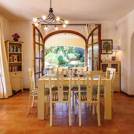 Isabela * Calonge (Catalonia)