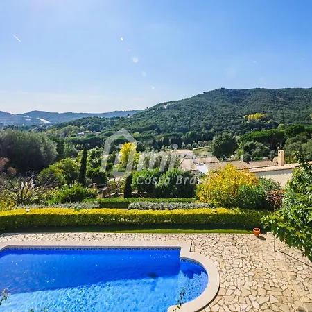 Isabela * Calonge (Catalonia)